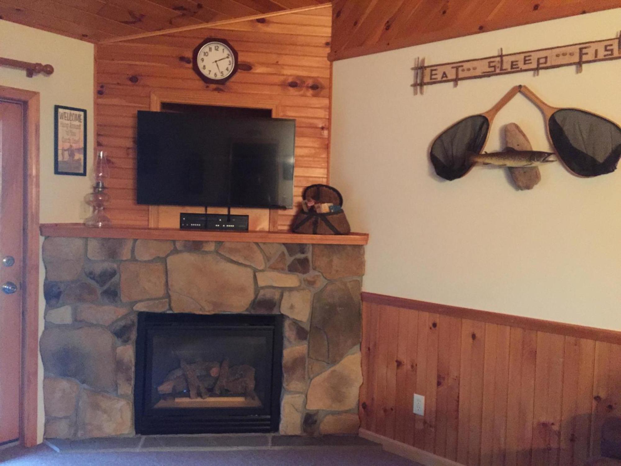 Rough Cut Lodge Gaines ห้อง รูปภาพ